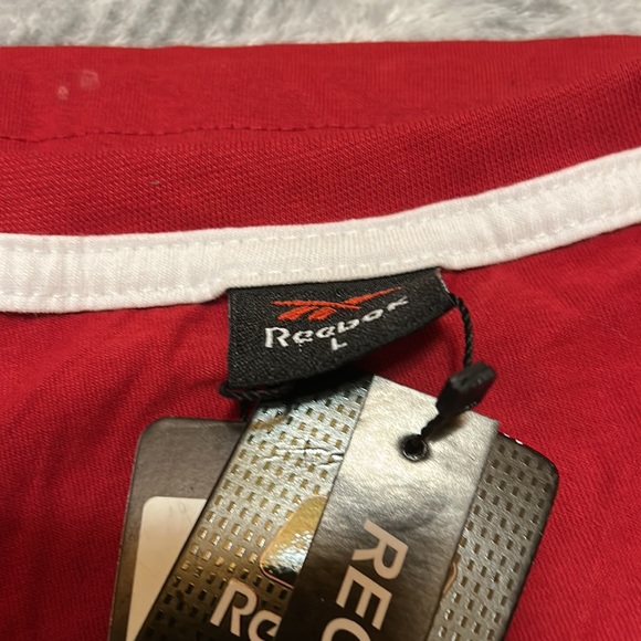 Copy- Reebok T shirt - Picture 2 of 2
